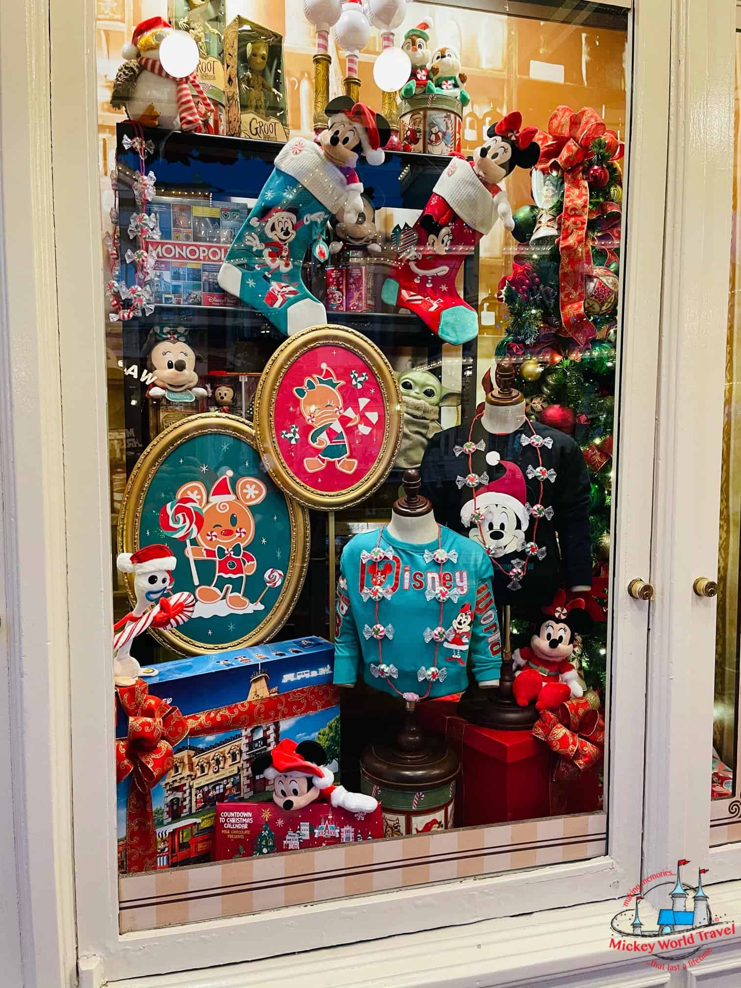 Disney Emporium Christmas 2020 2