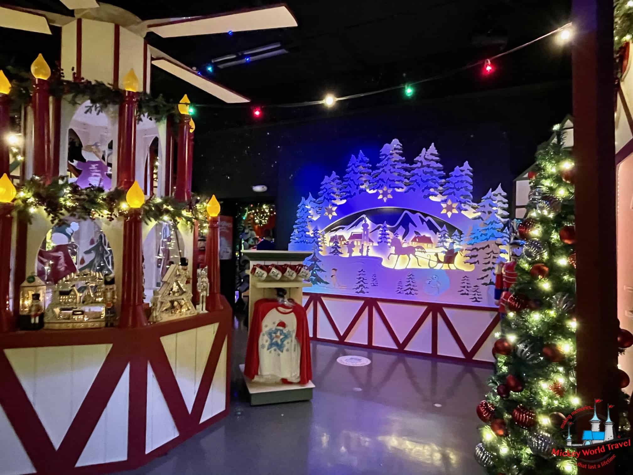 Universal Holiday Tribute Store 2020 4
